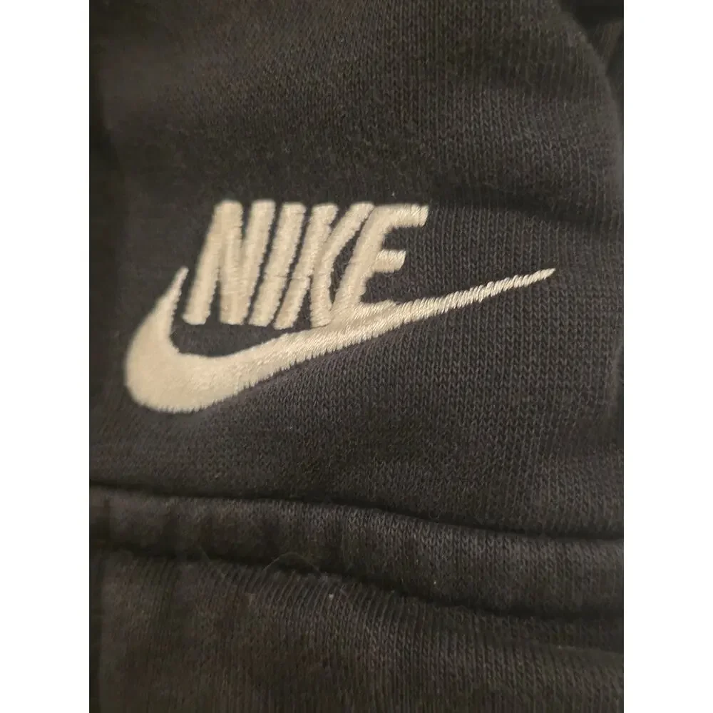 Nike boys black